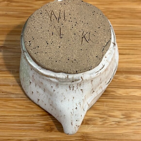 Handmade Art Pottery Bowl Freeform Pouring Bowl Brown Cream Green Speckle Spout - Picture 6 of 6